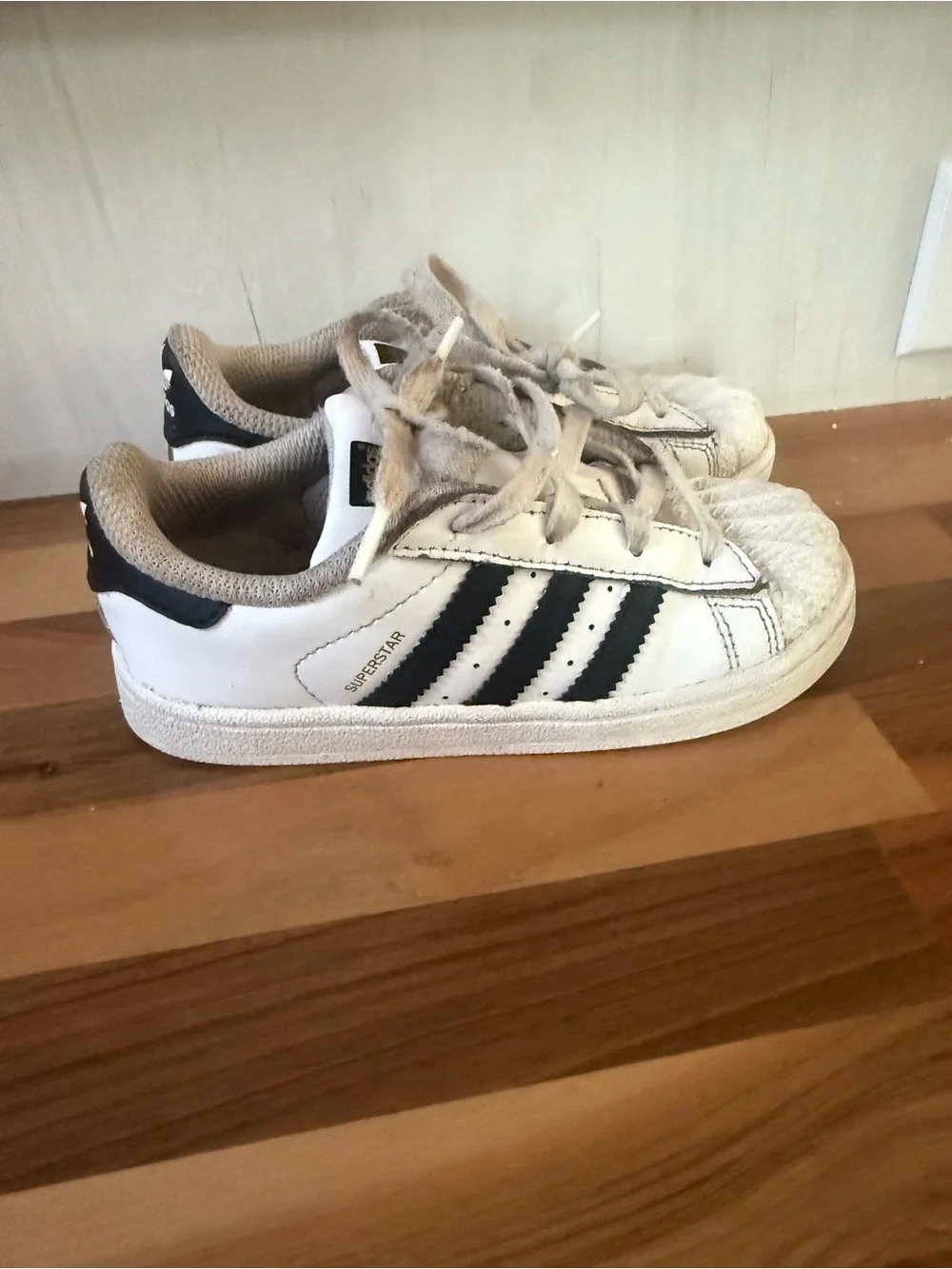 Kids White & Black Superstar Sneaker - Classic Shell Toe size 10
